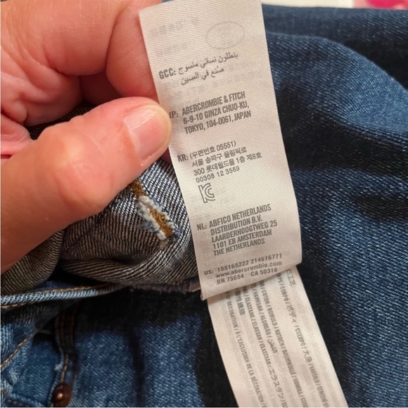 Abercrombie & Fitch Ultra High Rise 90s Slim Straight Jeans Dark Wash - Picture 12 of 12